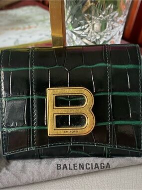 Balenciaga Women's Black & Green Croc-Embossed Leather Wallet with Gold 'B' Logo